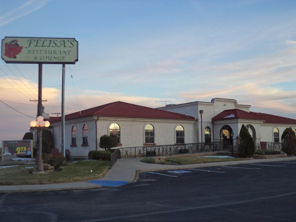 Holiday Inn Express La Junta, An Ihg Hotel Exterior photo