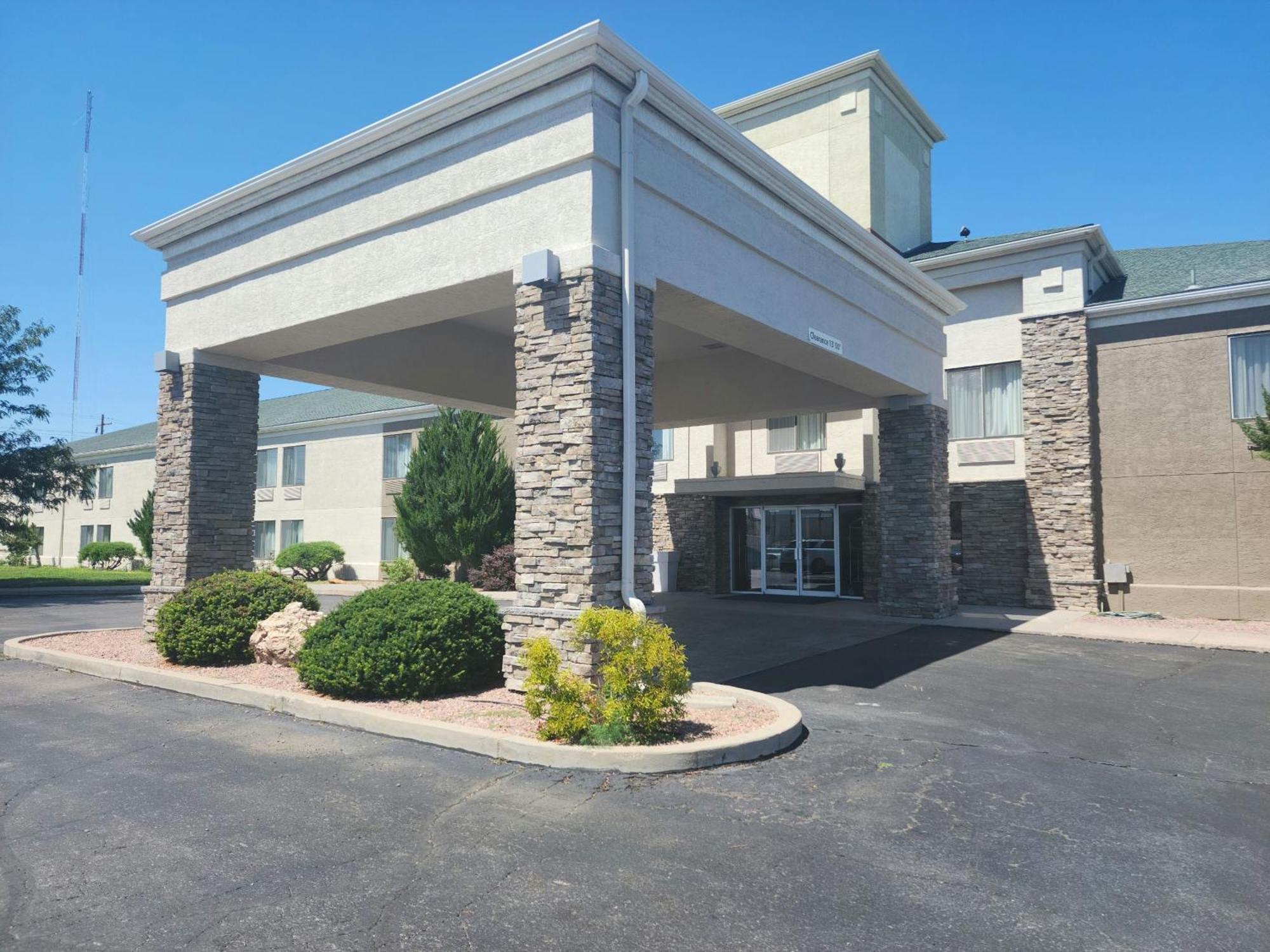 Holiday Inn Express La Junta, An Ihg Hotel Exterior photo